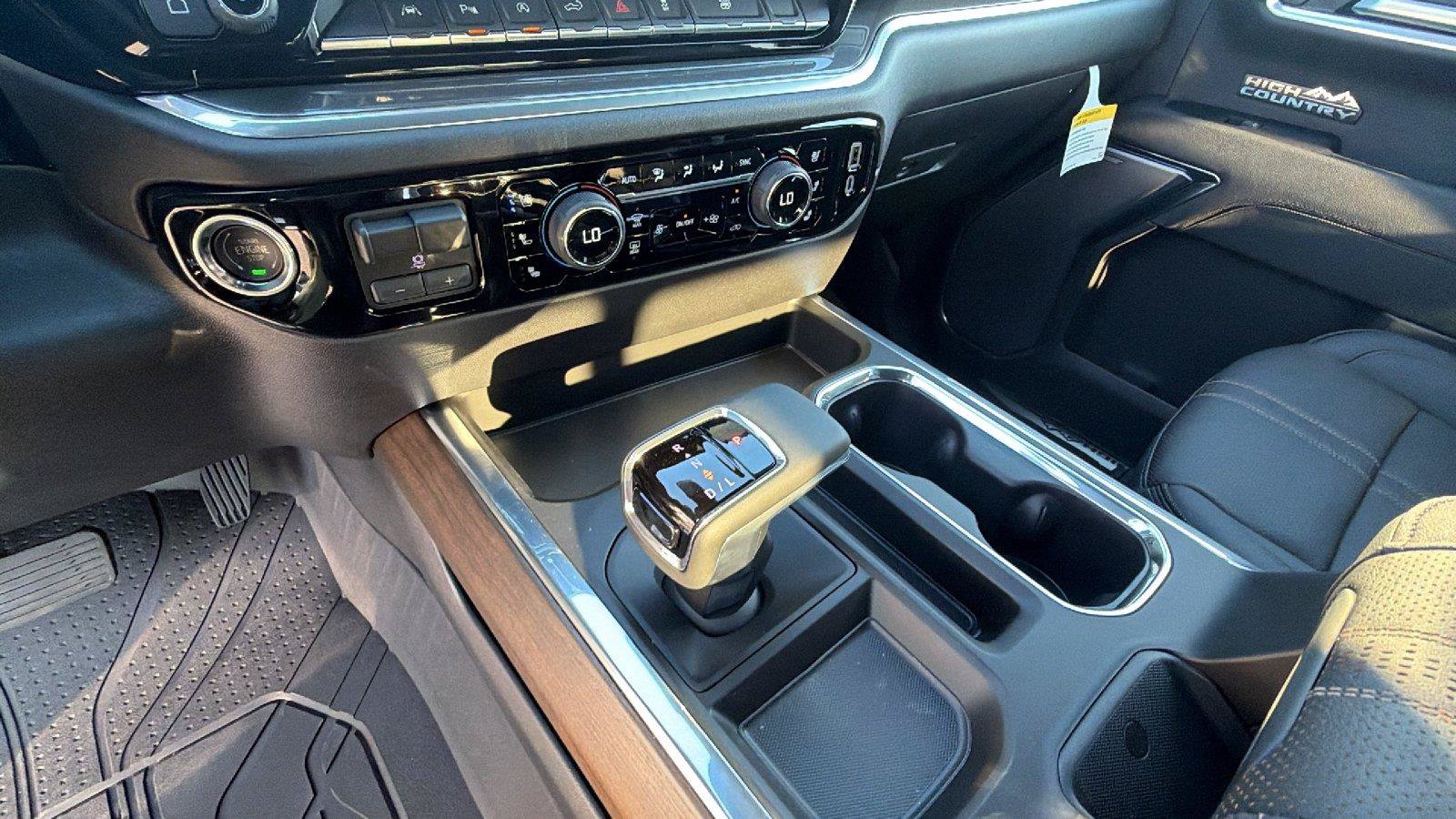 New 2026 Chevrolet Silverado 1500 High Country w/ High Country Premium Package AWD/4WD image 28