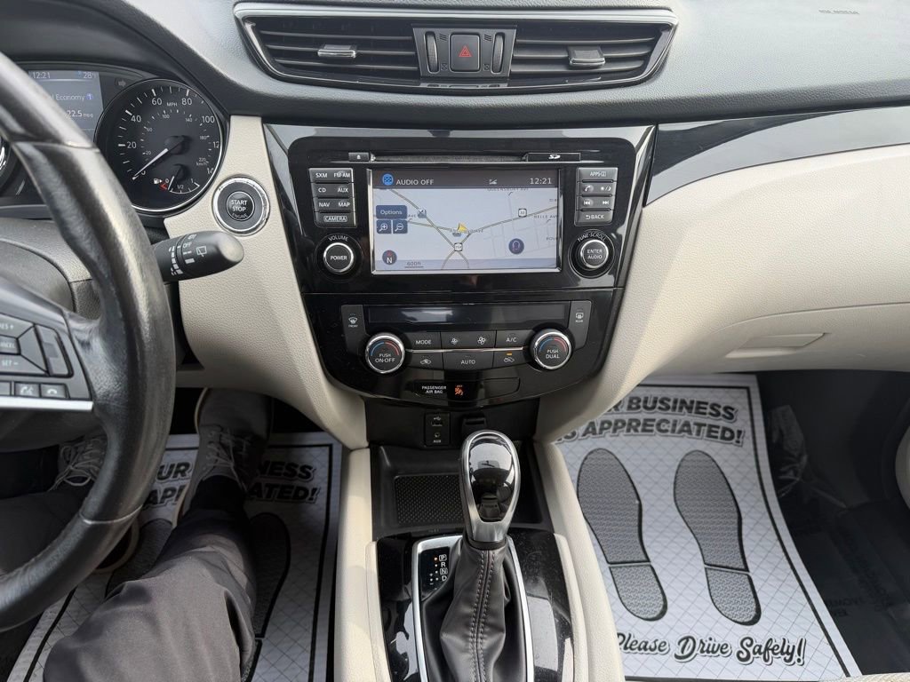 Used 2018 Nissan Rogue Sport SV w/ SV Technology Package image 19