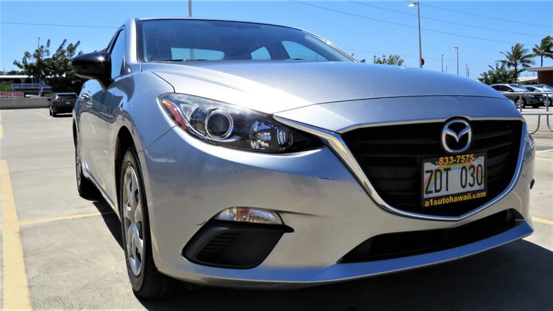 Used 2015 MAZDA MAZDA3 i SV FWD image 10
