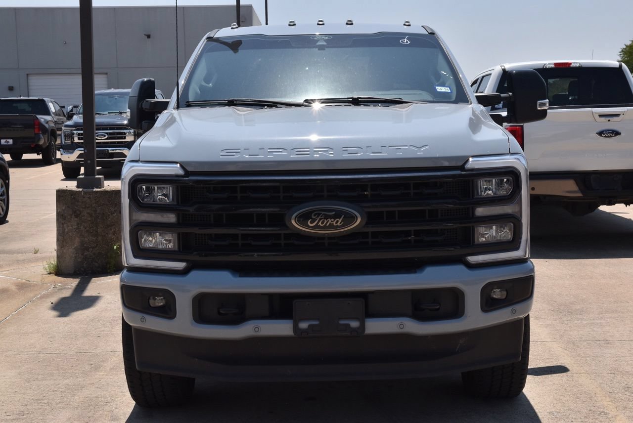Used 2024 Ford F250 Lariat w/ Lariat Ultimate Package AWD/4WD image 3
