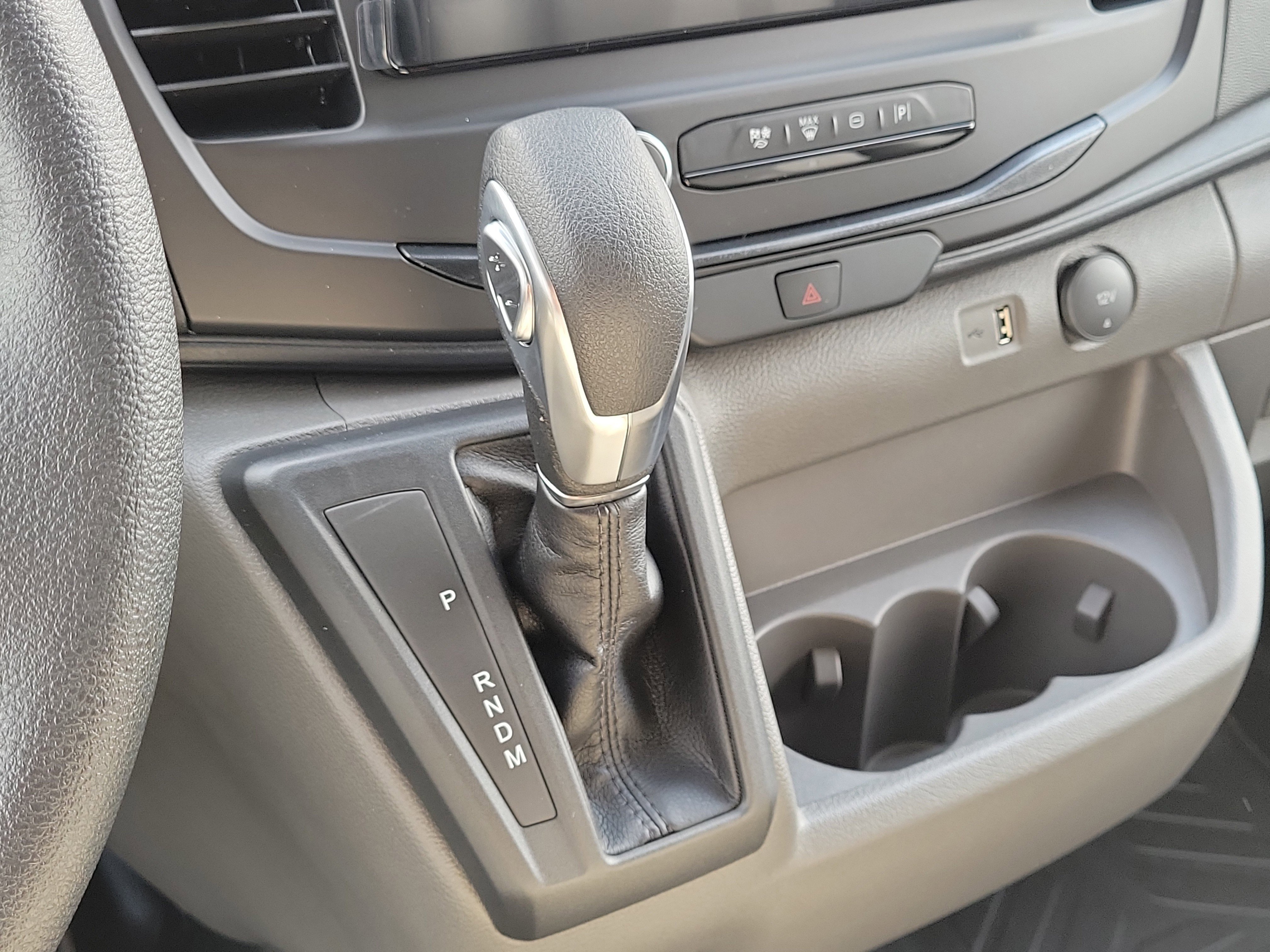 New 2026 Ford Transit 250 148 Medium Roof w/ Load Area Protection Package image 19