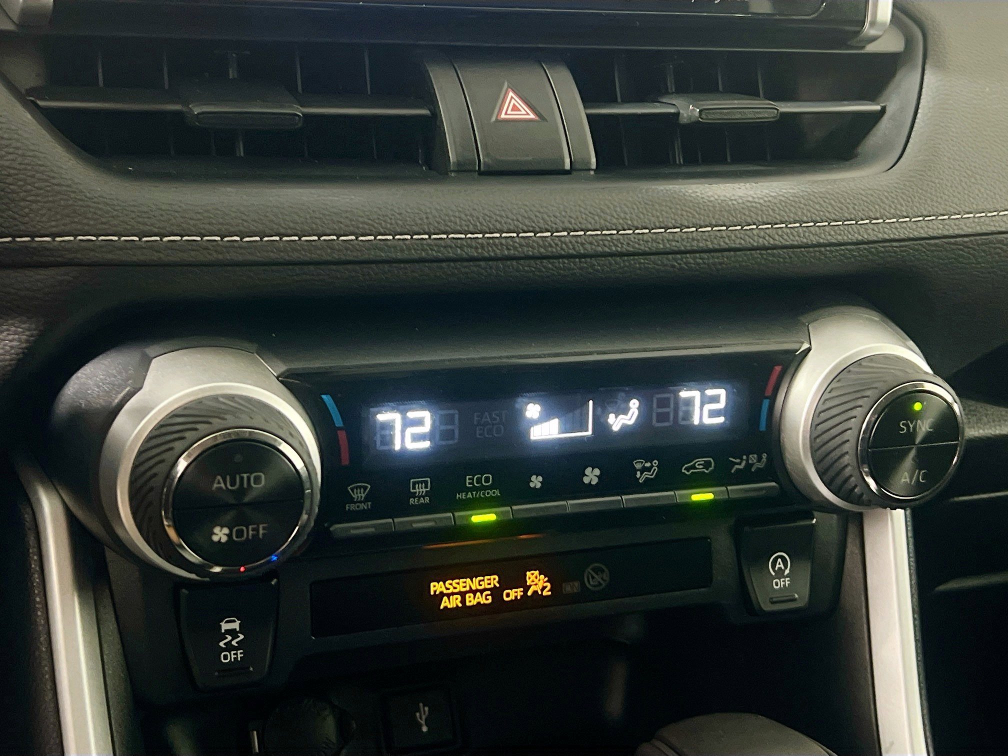 Used 2021 Toyota RAV4 XLE w/ Convenience Package image 27