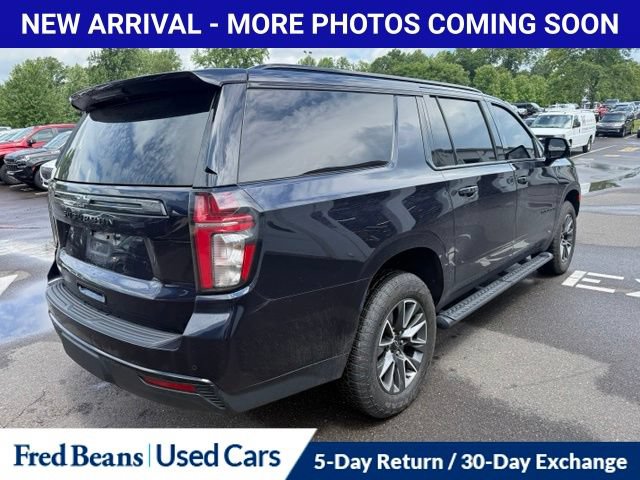 Used 2023 Chevrolet Suburban Z71 w/ Luxury Package AWD/4WD image 15