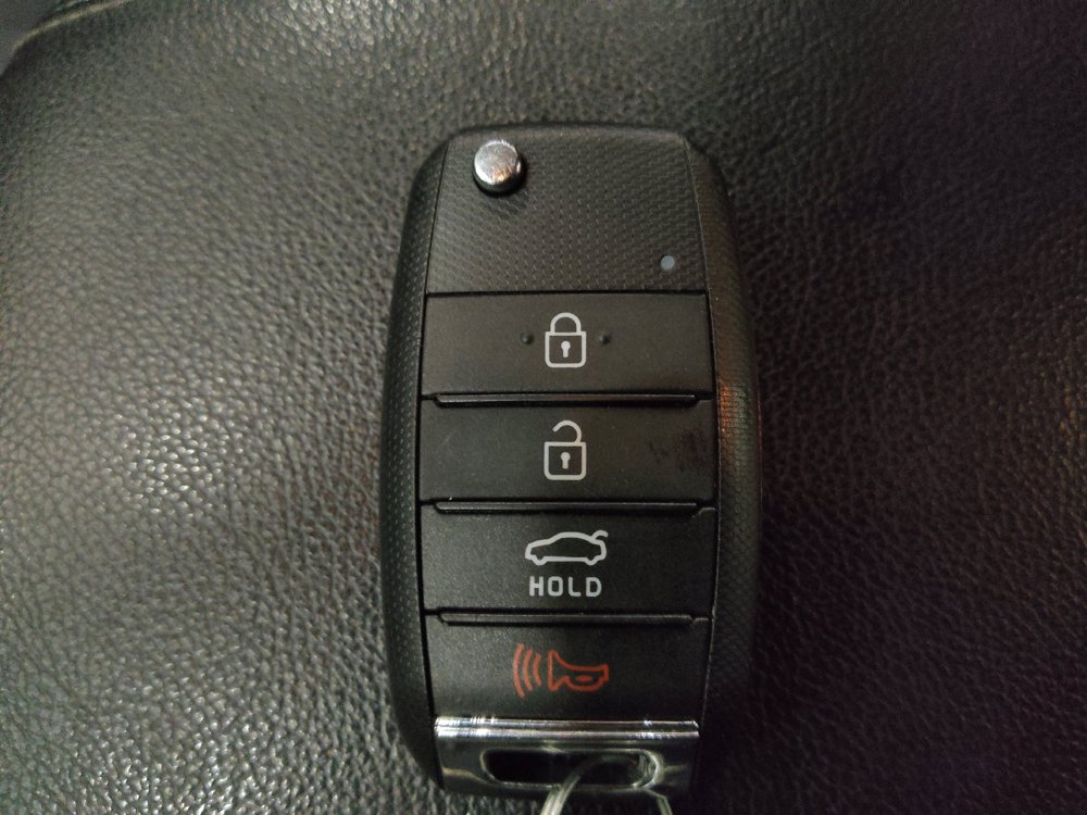 Used 2020 Kia Optima LX FWD image 32