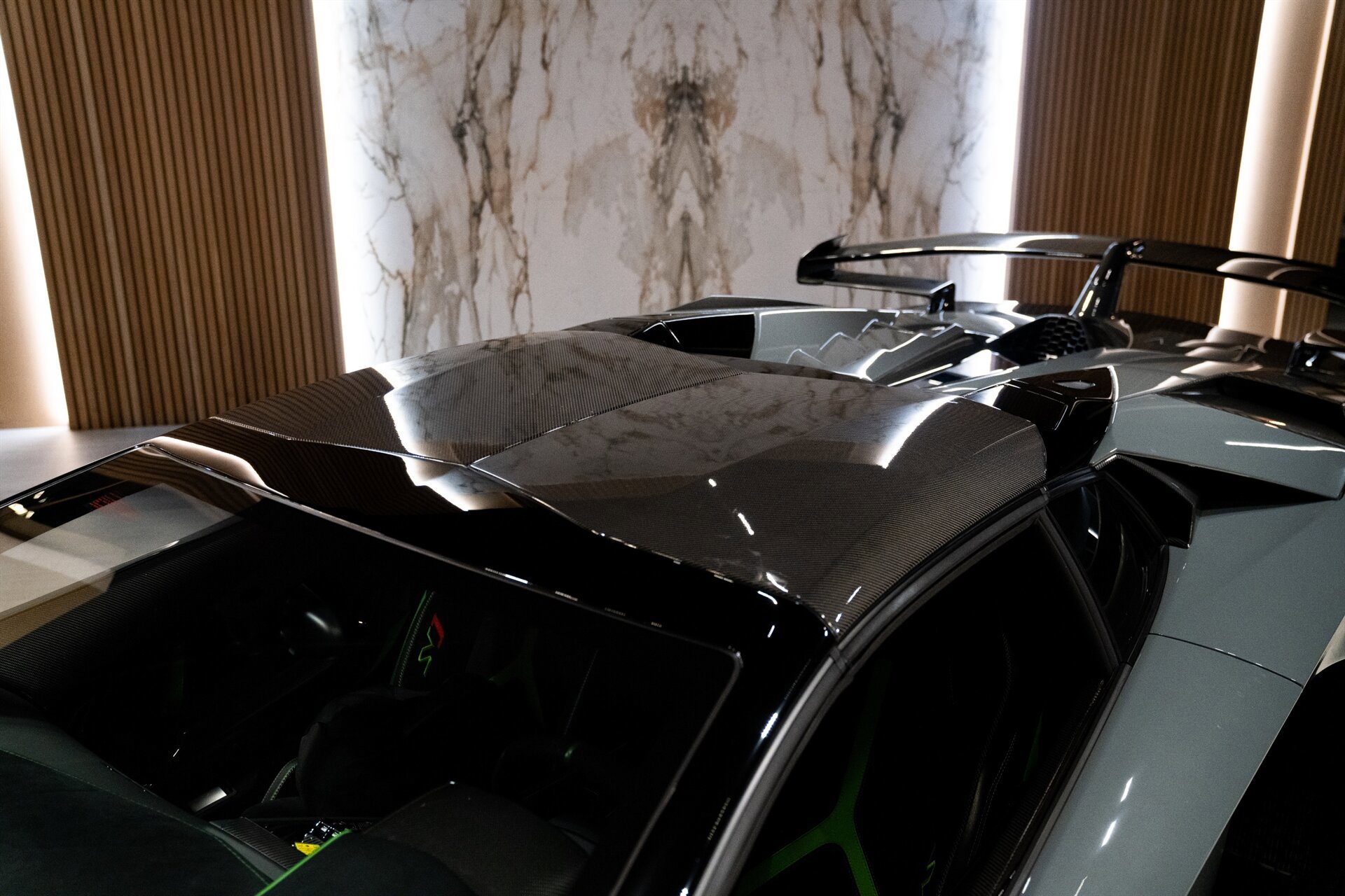 Used 2020 Lamborghini Aventador SVJ AWD/4WD image 8