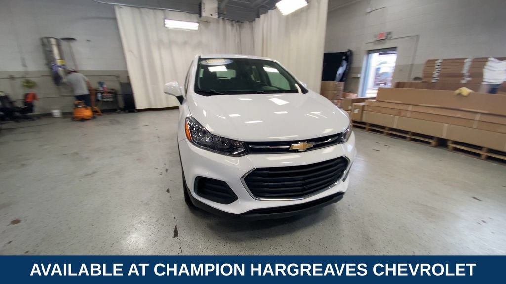 Certified 2018 Chevrolet Trax LS AWD/4WD image 3