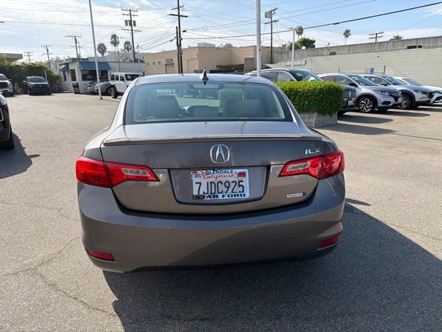 Used 2014 Acura ILX Hybrid w/ Technology Package FWD image 6