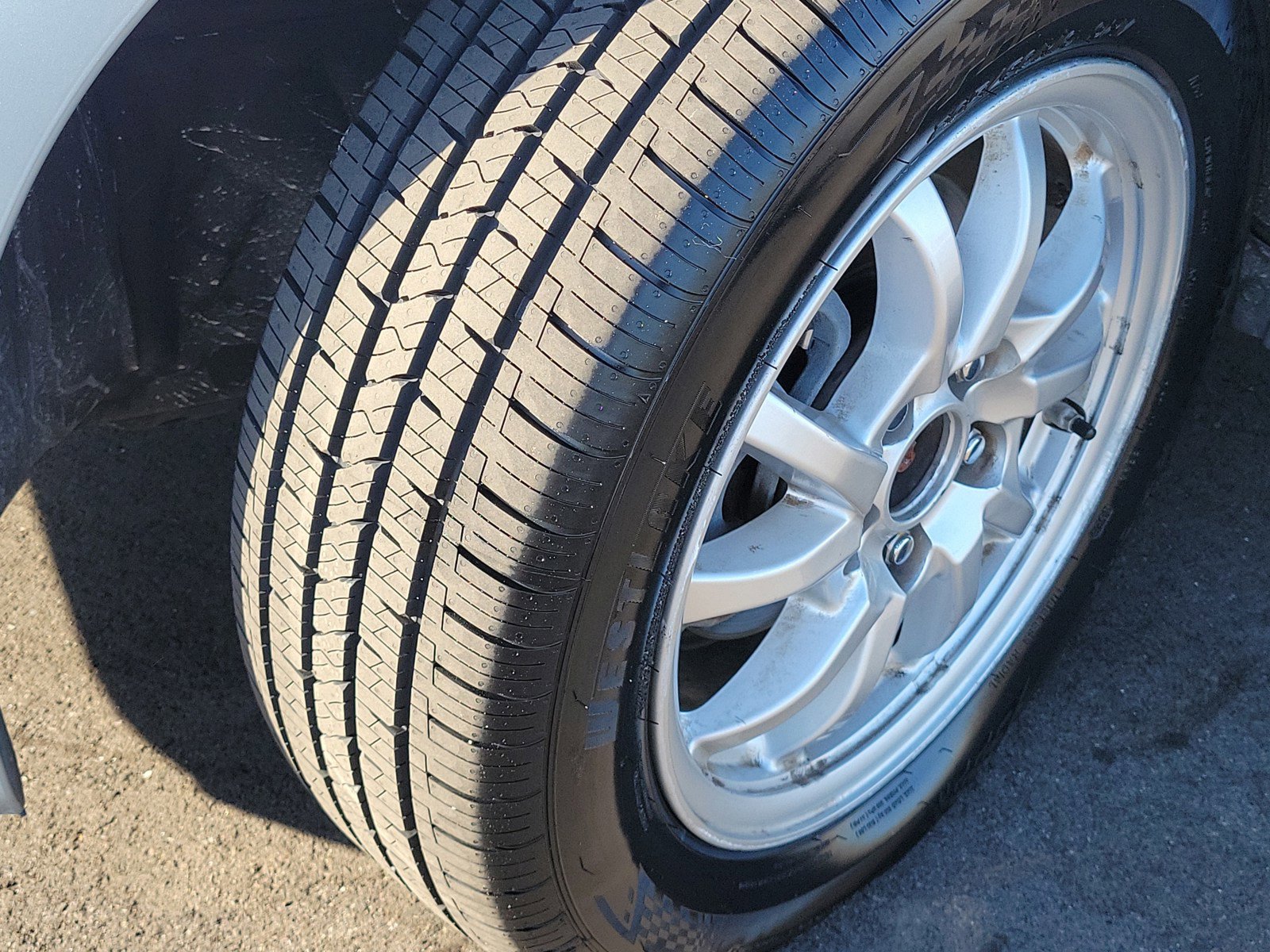 Used 2013 Toyota Prius V Two FWD image 11