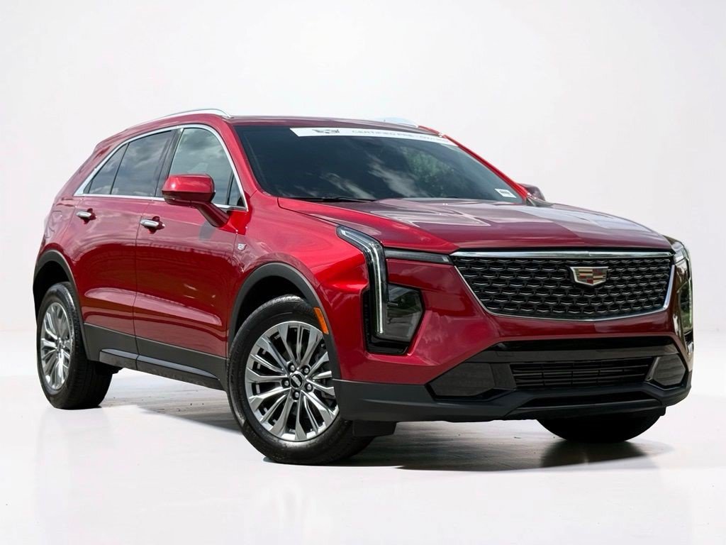 Certified 2024 Cadillac XT4 Premium Luxury w/ Technology Package FWD image 2