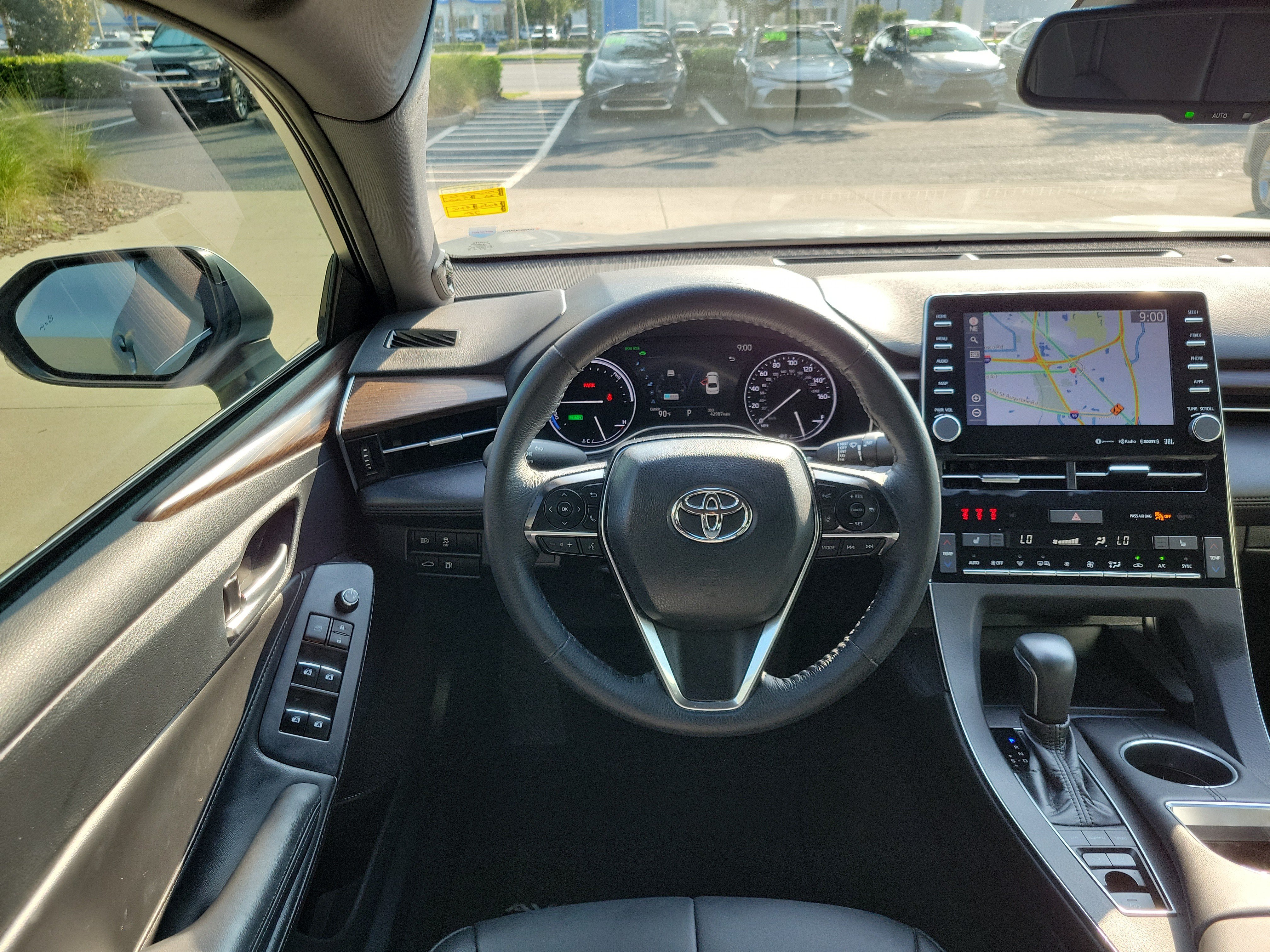 Used 2021 Toyota Avalon XLE w/ Moonroof Package FWD image 26