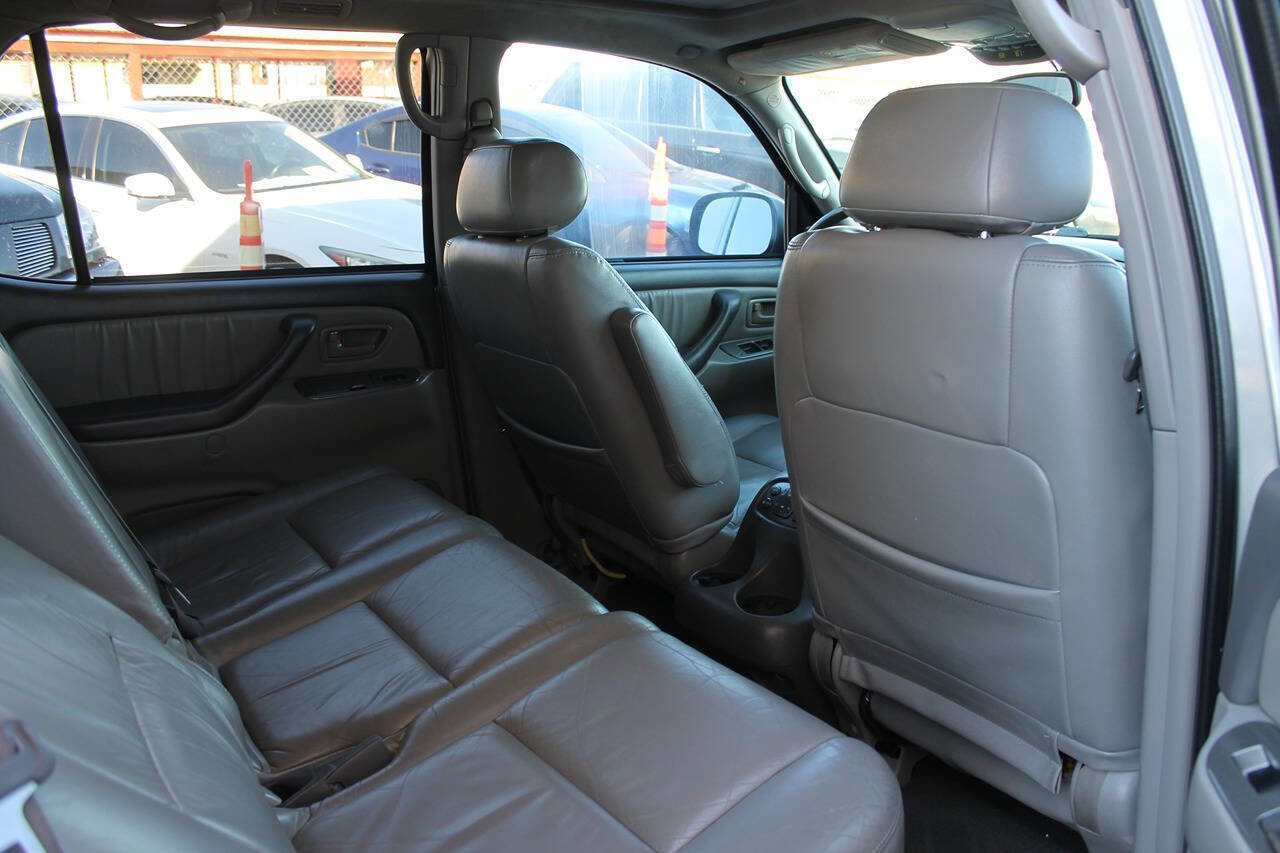 Used 2003 Toyota Sequoia Limited RWD image 32