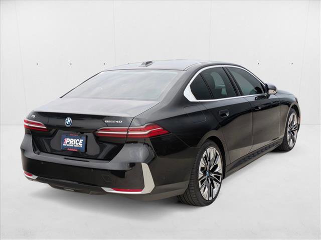 Used 2024 BMW i5 eDrive40i w/ Premium Package image 5