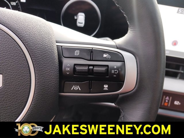 Used 2025 Kia Sportage SX image 17