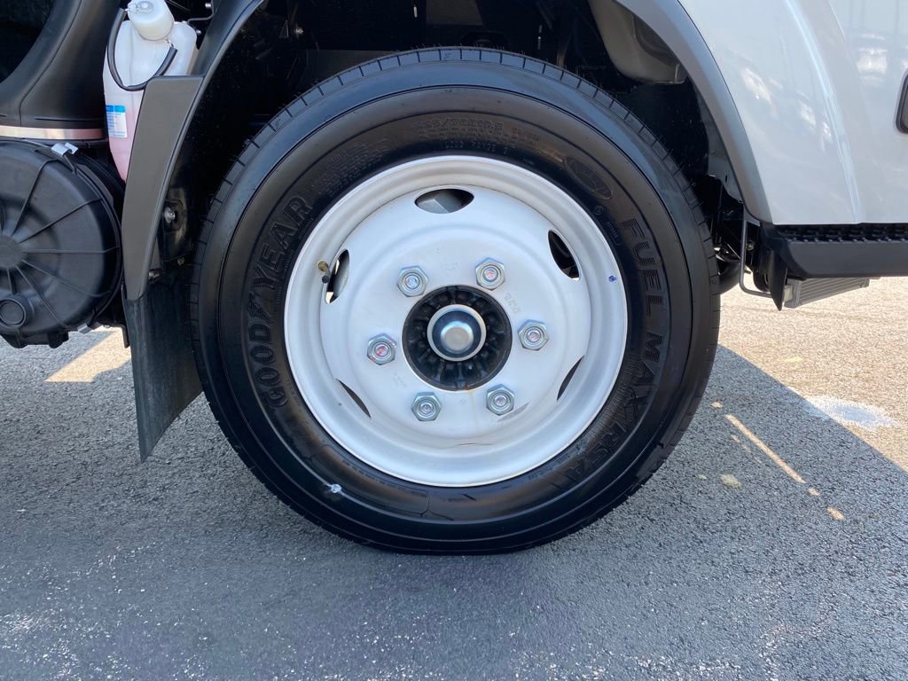 New 2024 Chevrolet Low Cab Forward image 24