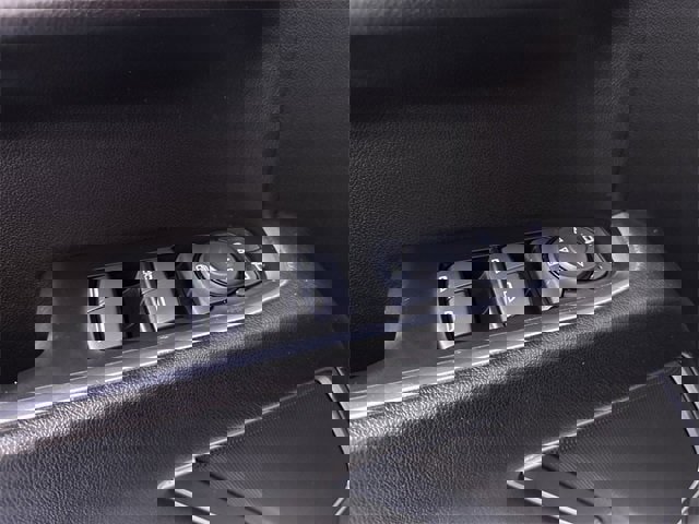 Used 2025 Chevrolet Silverado 1500 LT image 24