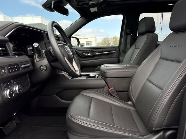 Used 2024 GMC Yukon Denali AWD/4WD image 12