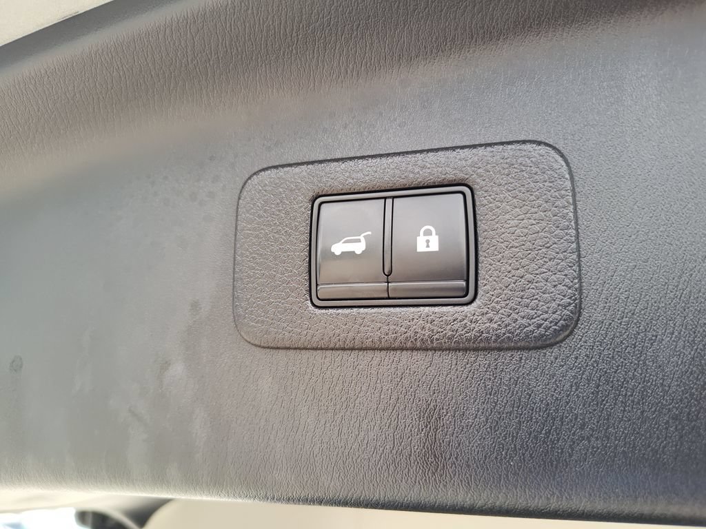 Used 2022 Nissan Armada Platinum RWD image 11