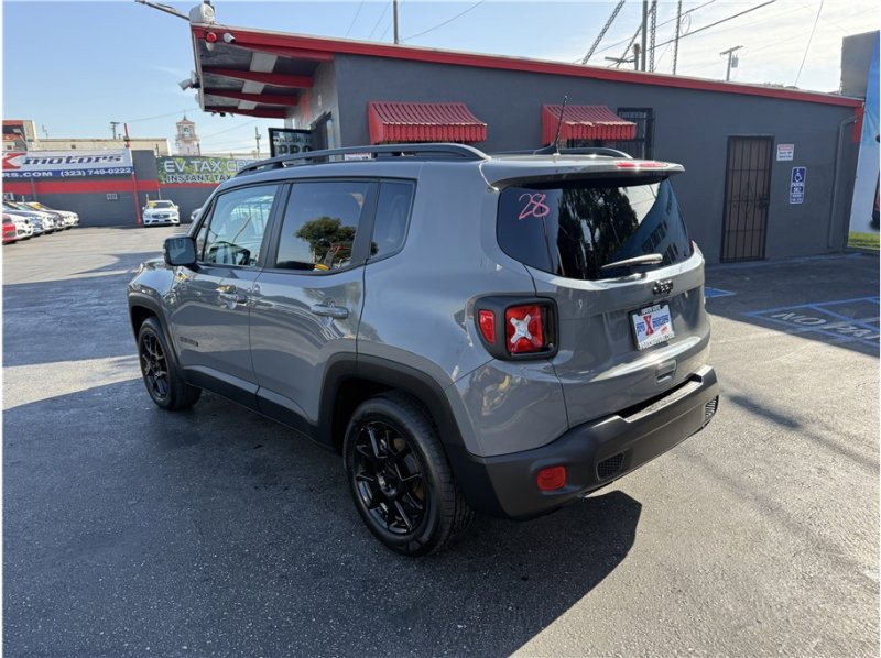 Used 2020 Jeep Renegade Altitude image 10
