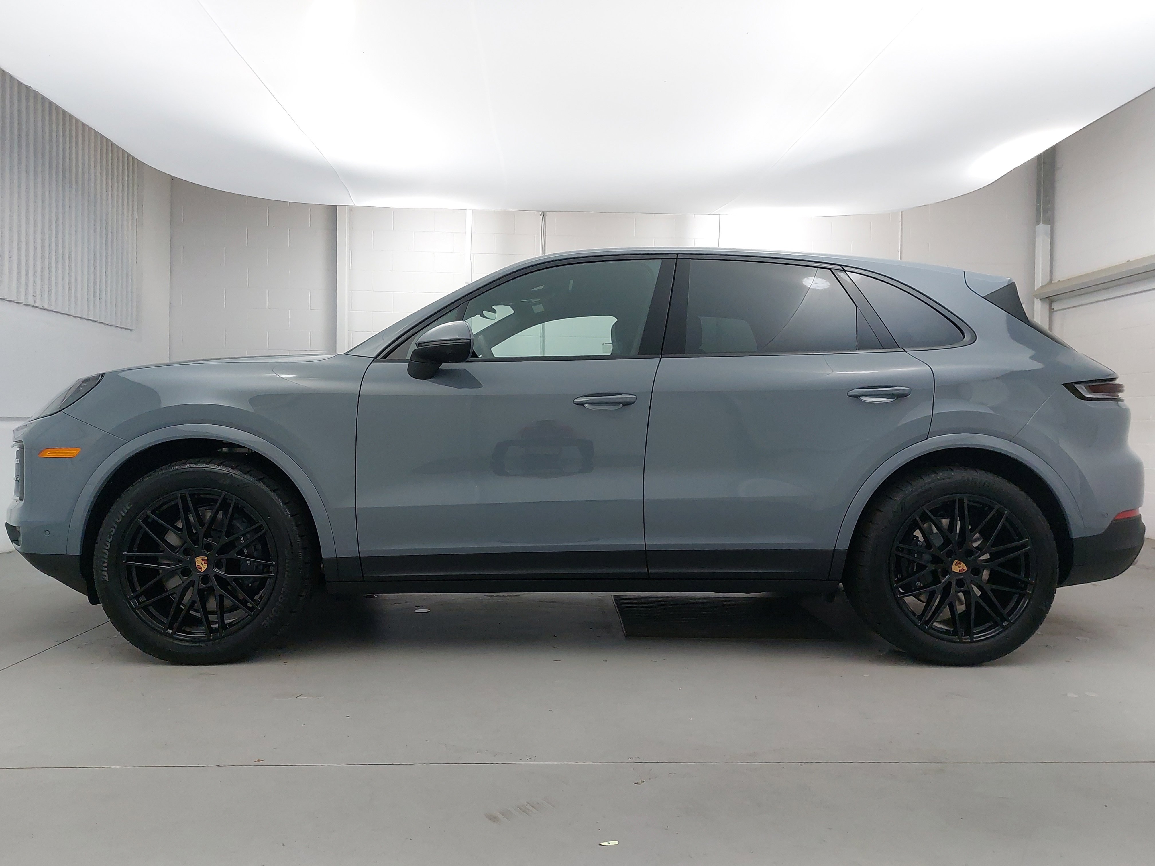 New 2026 Porsche Cayenne image 2
