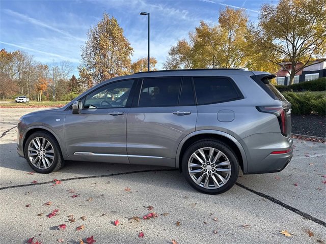 Used 2020 Cadillac XT6 Sport image 3