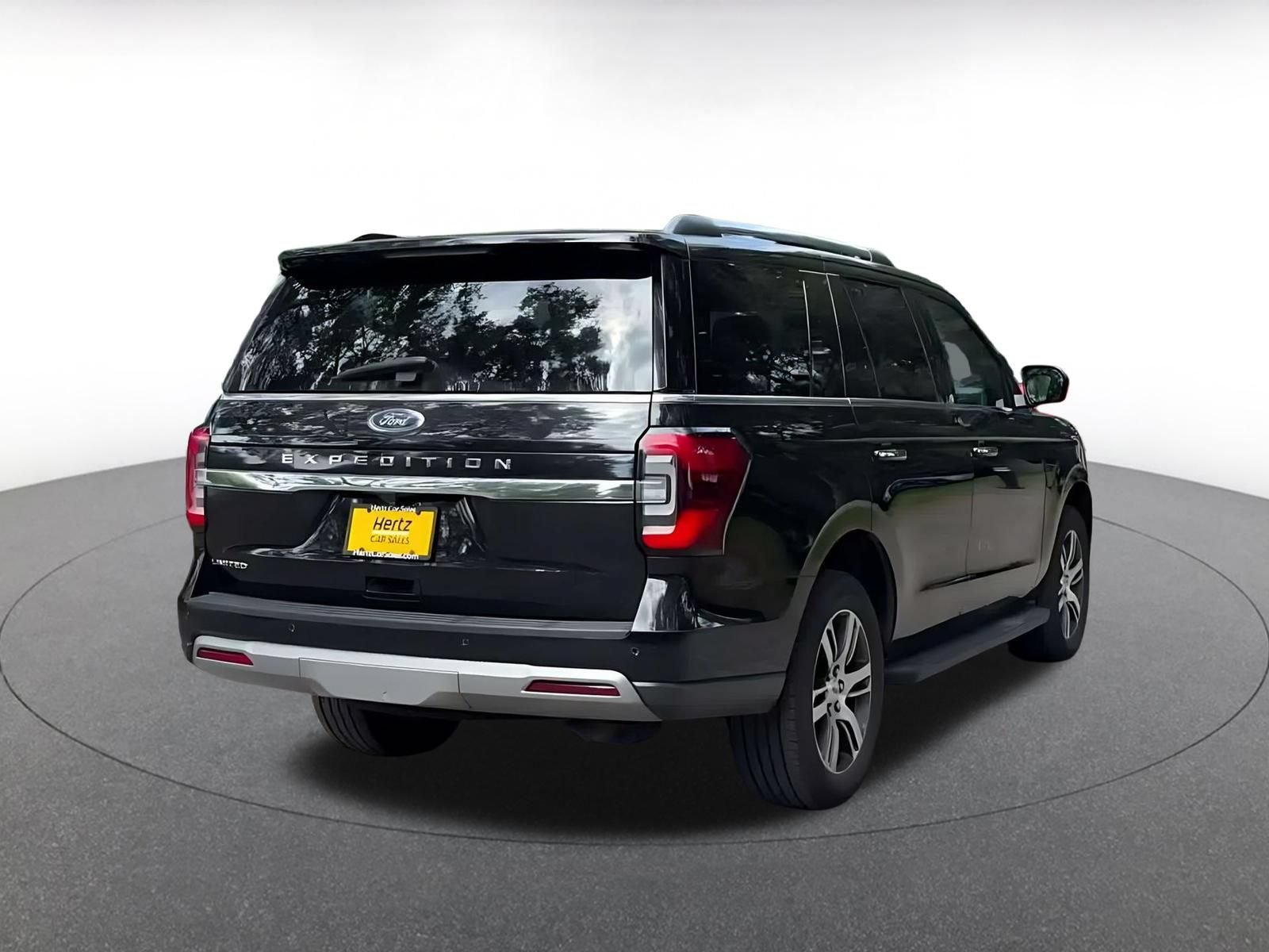 Used 2024 Ford Expedition Limited AWD/4WD image 13