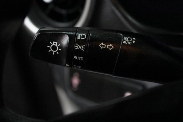 Used 2022 Kia Forte LXS image 11