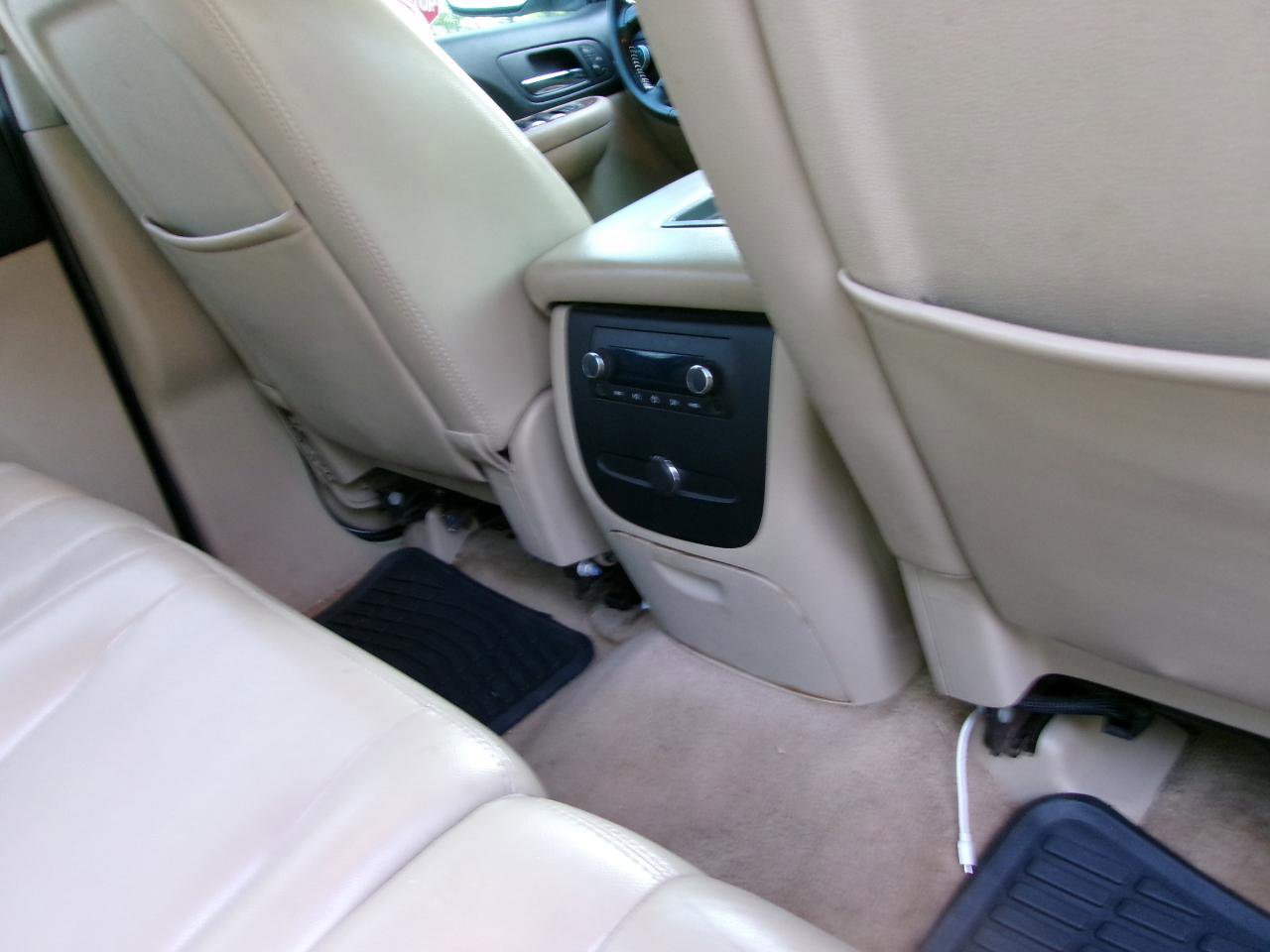 Used 2007 Chevrolet Silverado 1500 LTZ w/ Safety Package AWD/4WD image 8