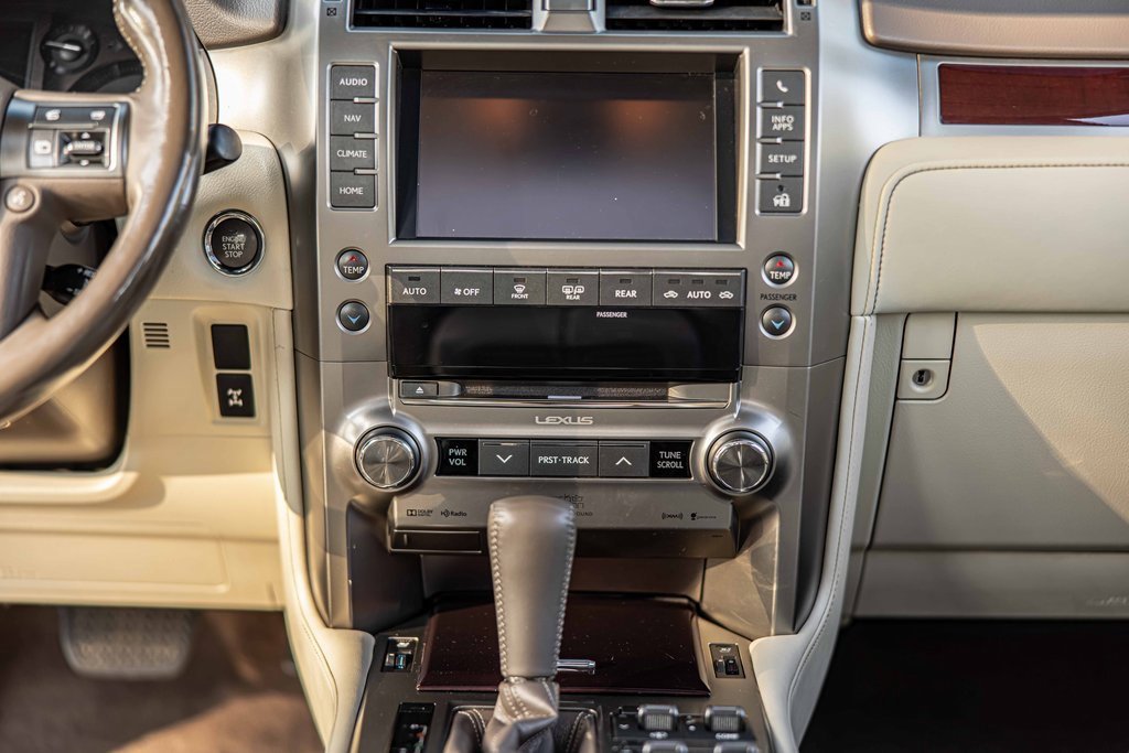 Used 2017 Lexus GX 460 Luxury image 40