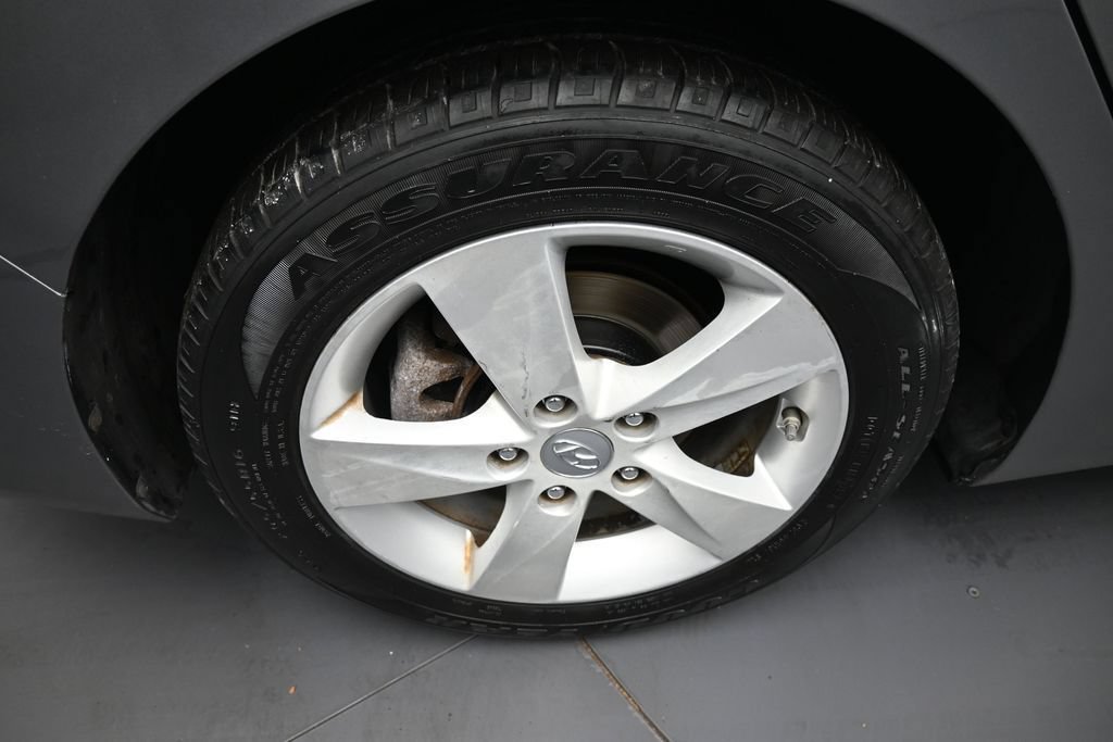 Used 2012 Hyundai Elantra GLS w/ Preferred Pkg 3 FWD image 12