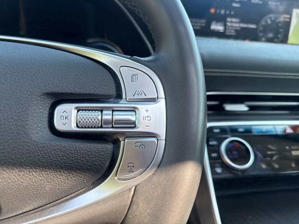 Used 2024 Genesis GV80 3.5T AWD/4WD image 17