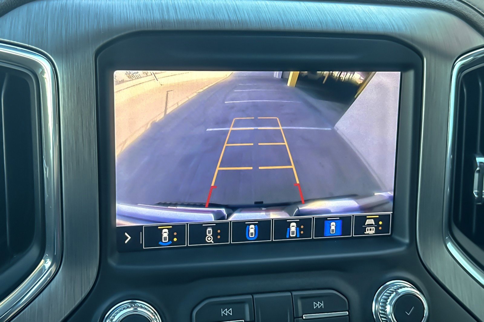 Used 2020 GMC Sierra 2500 Denali w/ Denali Ultimate Package image 18