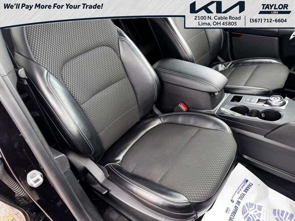 Used 2024 Ford Escape SE image 13