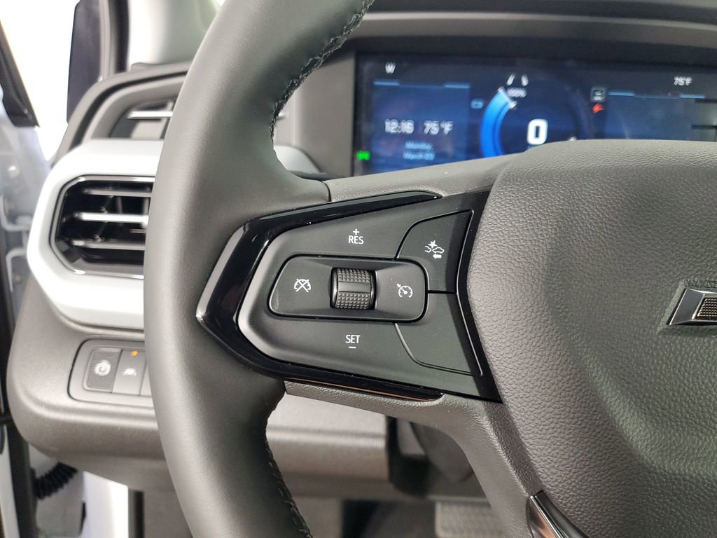 New 2027 Chevrolet Bolt LT w/ Comfort Package image 24