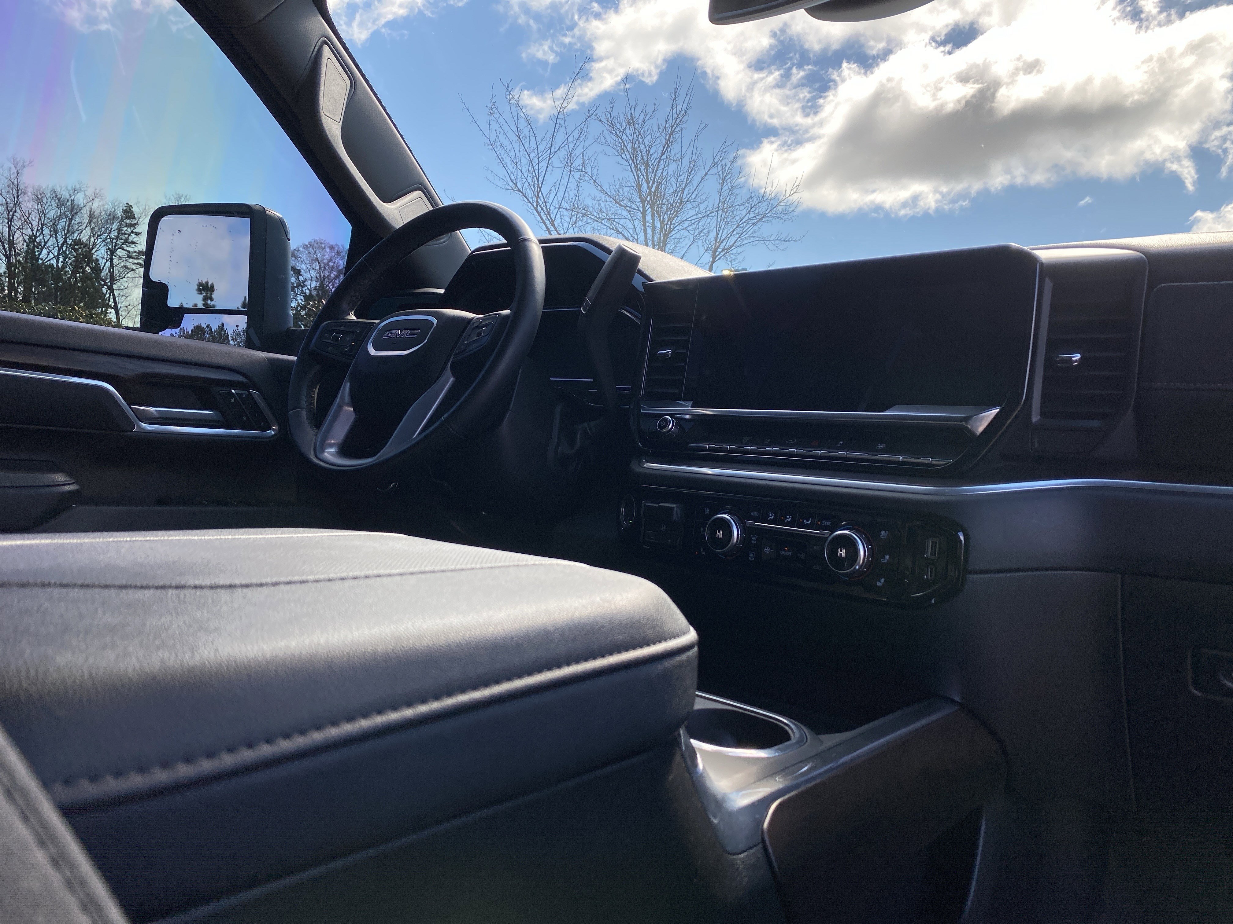 Used 2025 GMC Sierra 2500 SLT w/ SLT Convenience Package image 6