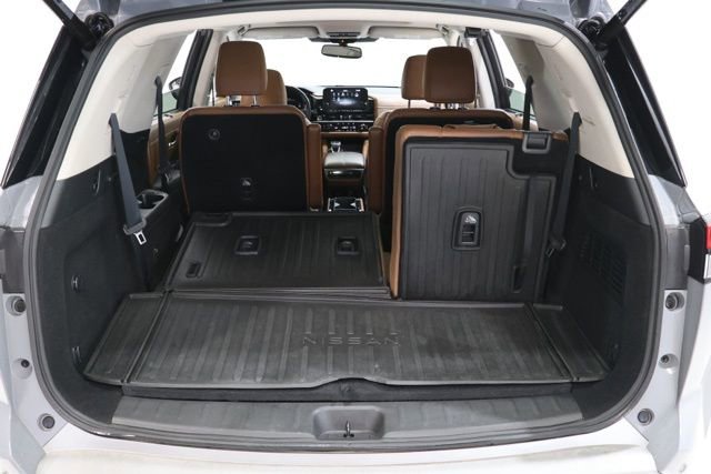 Used 2022 Nissan Pathfinder Platinum w/ Cargo Package image 41