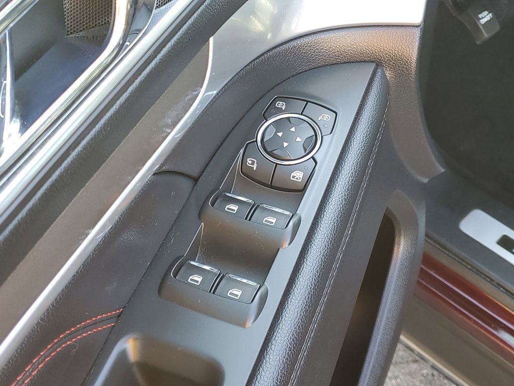 Used 2019 Ford Explorer Sport w/ Equipment Group 401A AWD/4WD image 9
