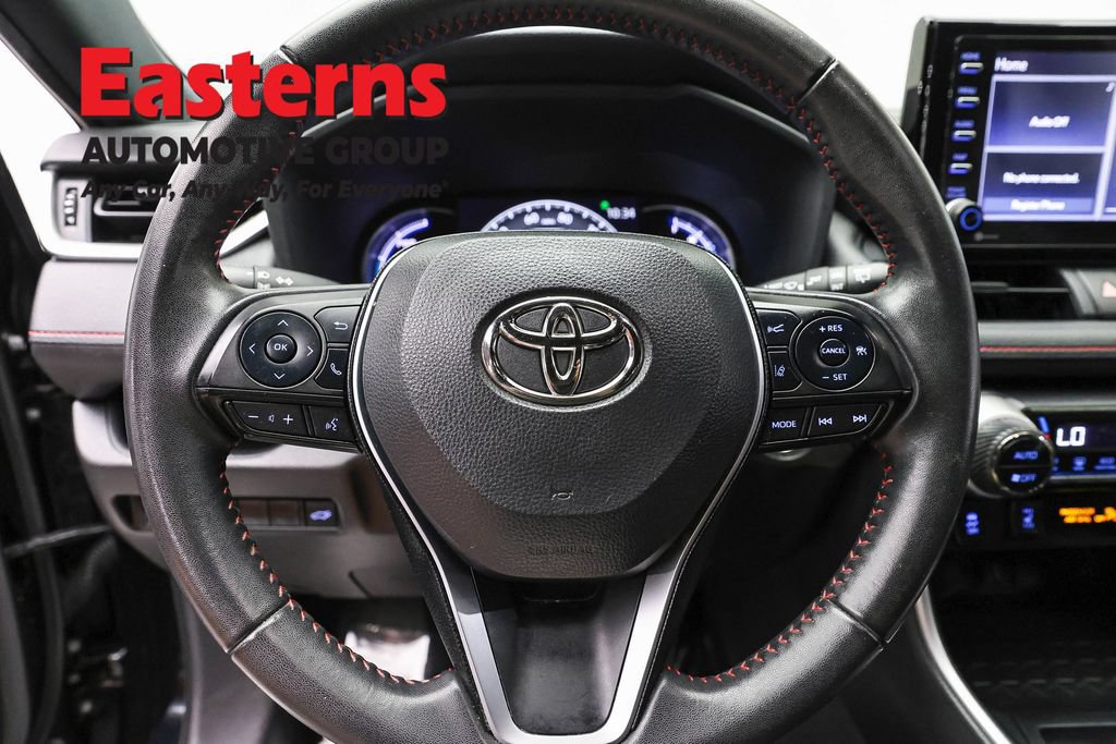 Used 2022 Toyota RAV4 SE AWD/4WD image 10