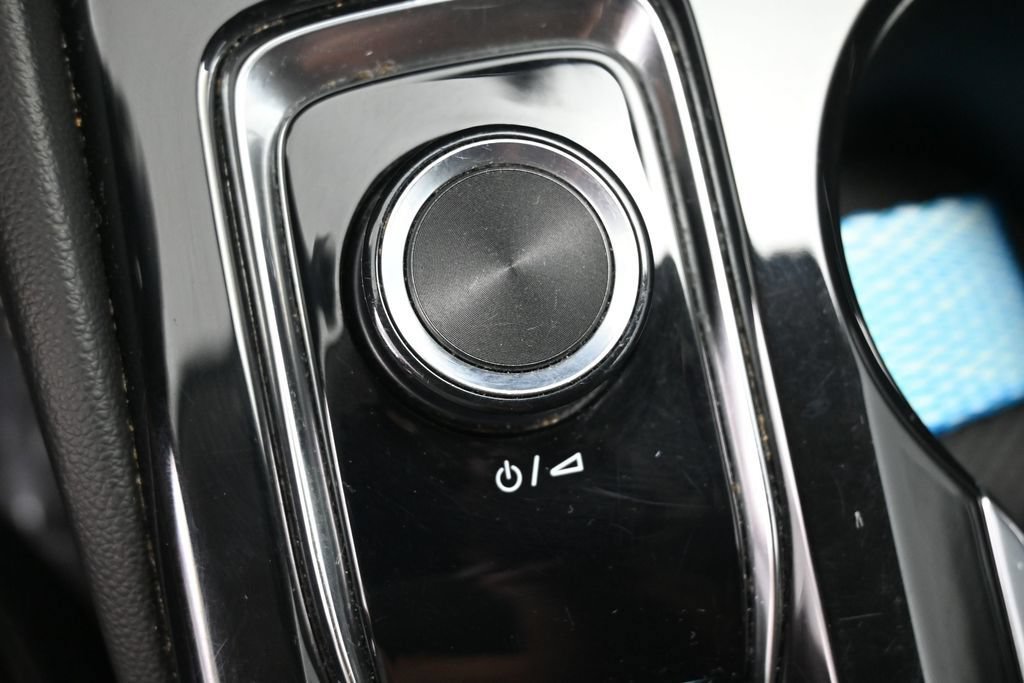 Used 2024 Buick Envision Preferred AWD/4WD image 40