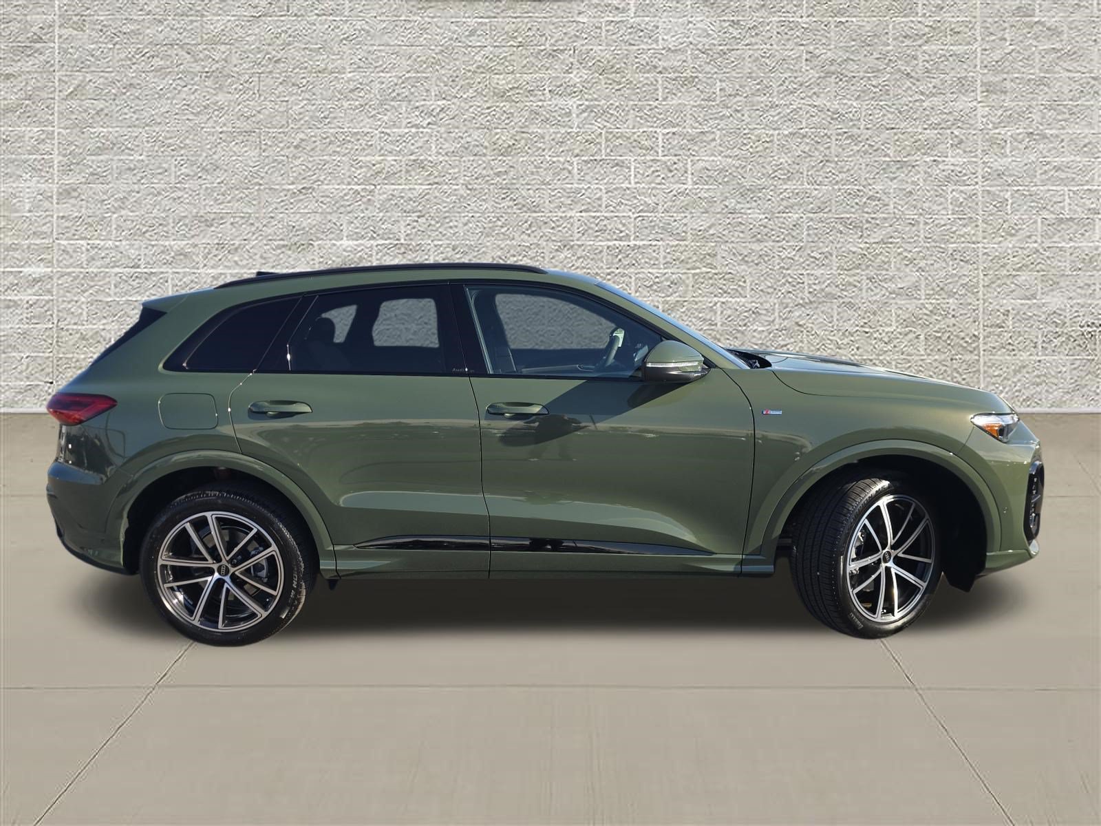 New 2026 Audi Q5 Premium AWD/4WD image 8