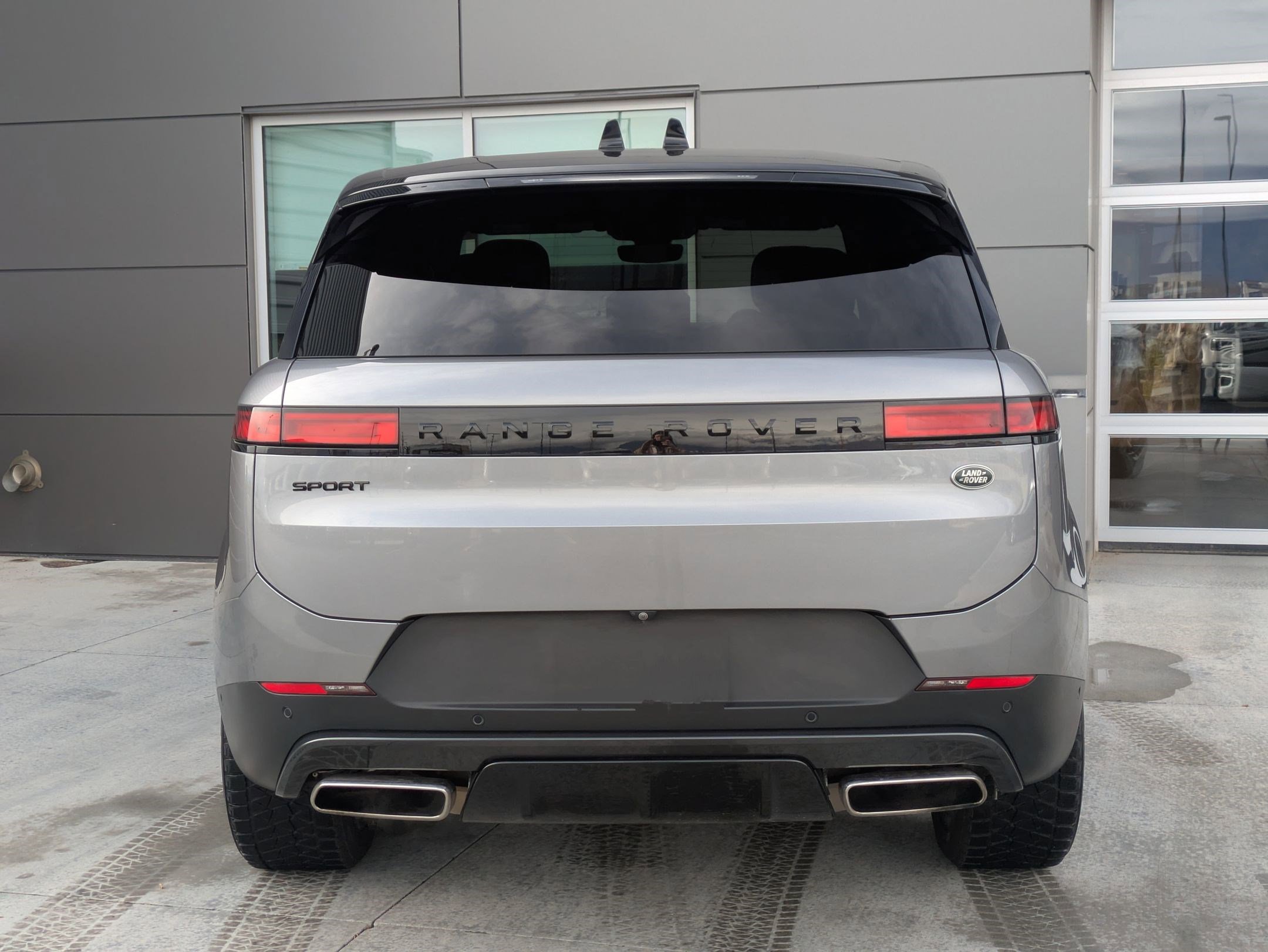 Certified 2023 Land Rover Range Rover Sport SE image 9