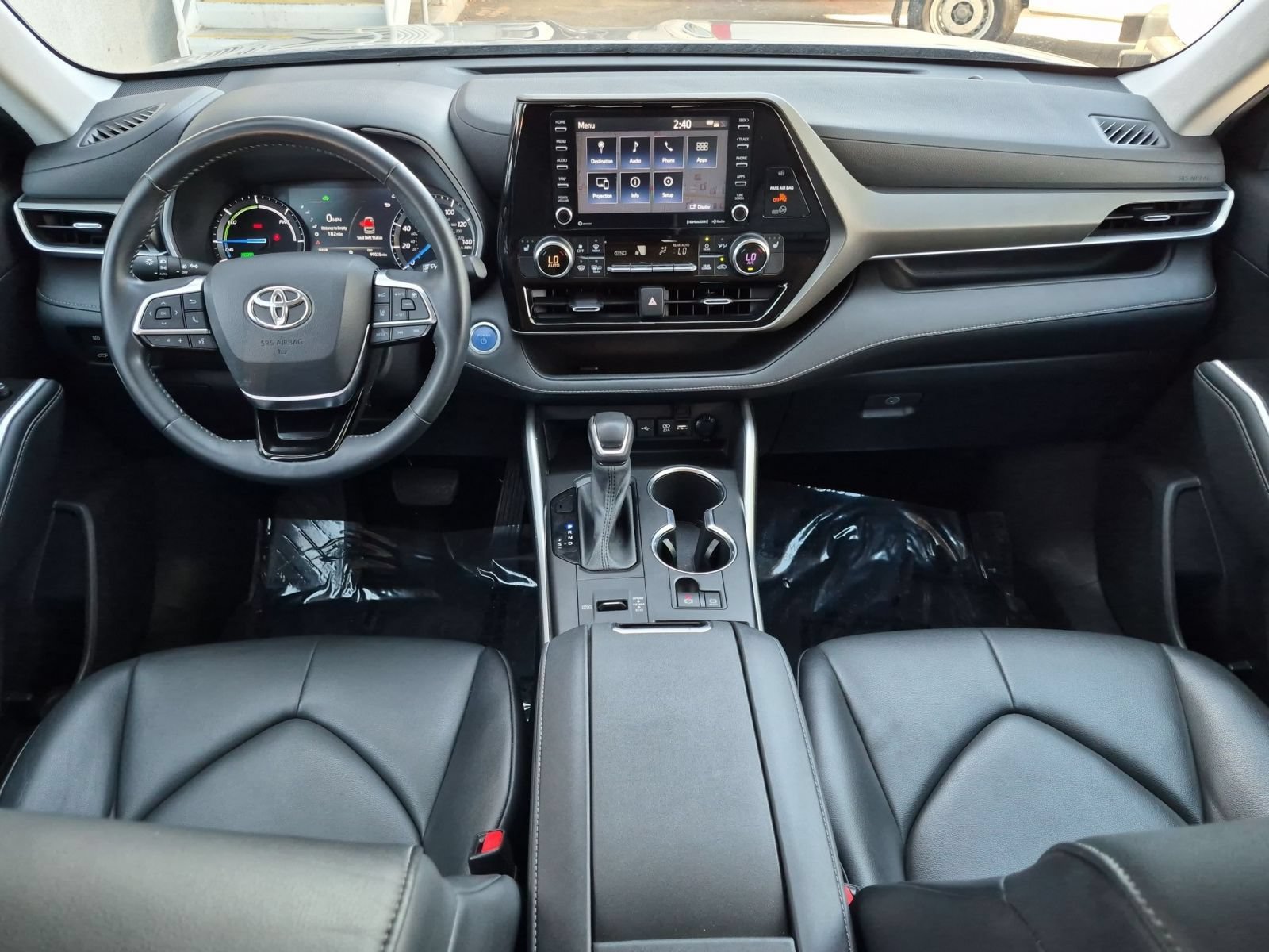 Used 2021 Toyota Highlander XLE FWD image 23