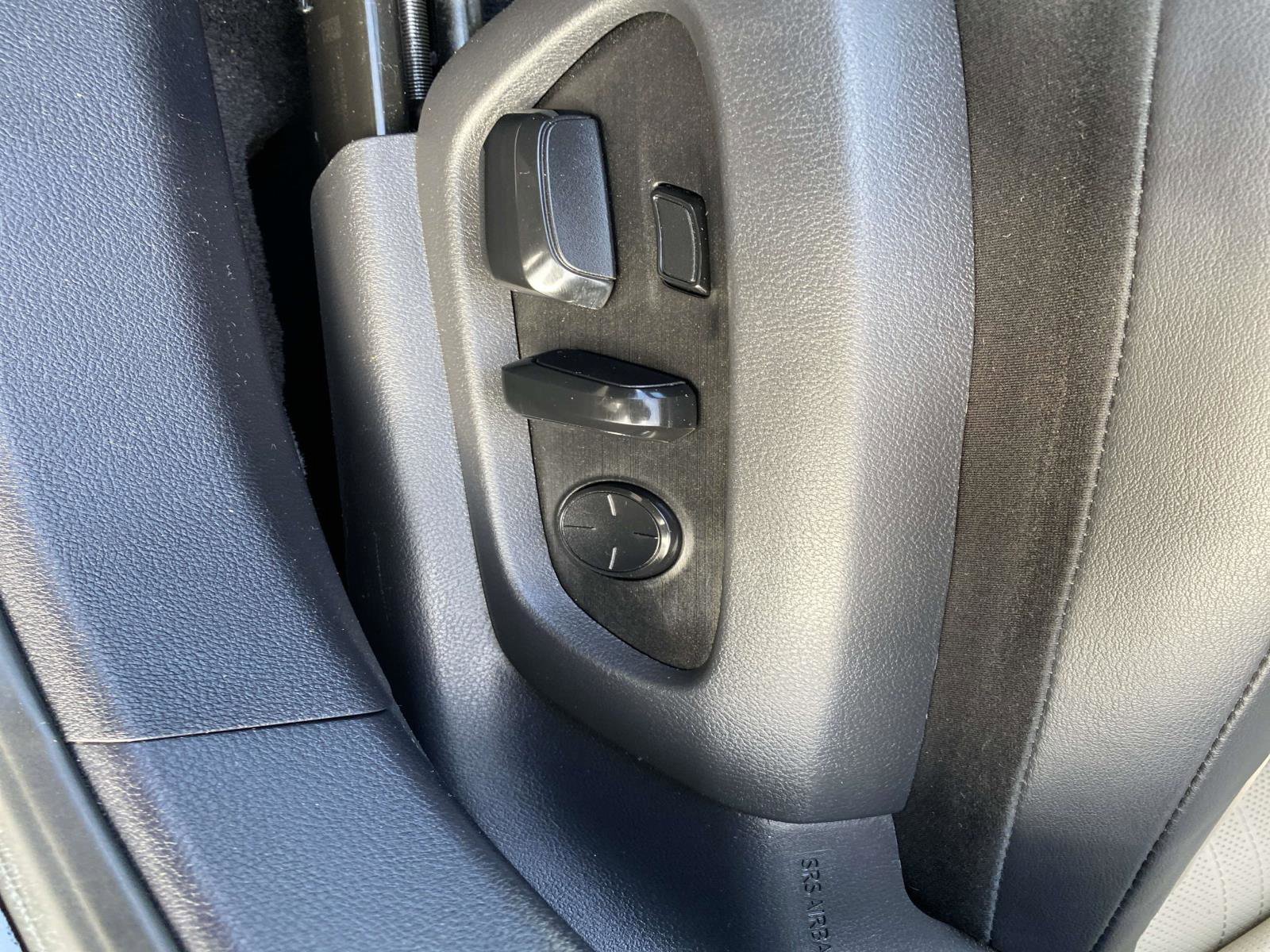 Used 2020 Lexus ES 350 w/ Luxury Package image 23