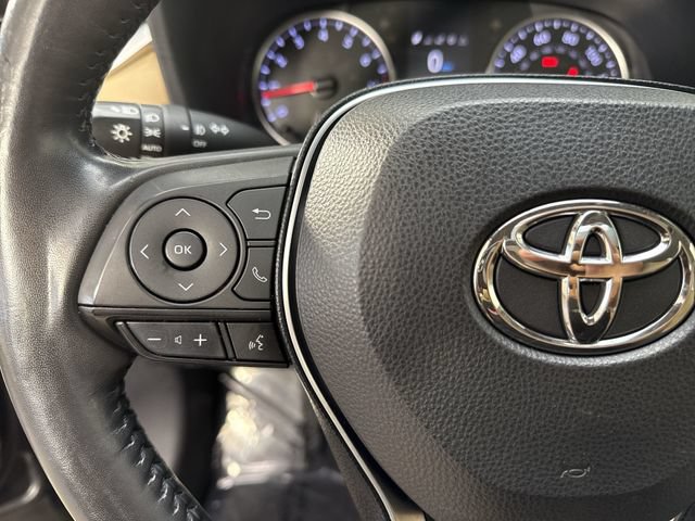 Used 2019 Toyota RAV4 XLE Premium w/ Cold Weather Package AWD/4WD image 12