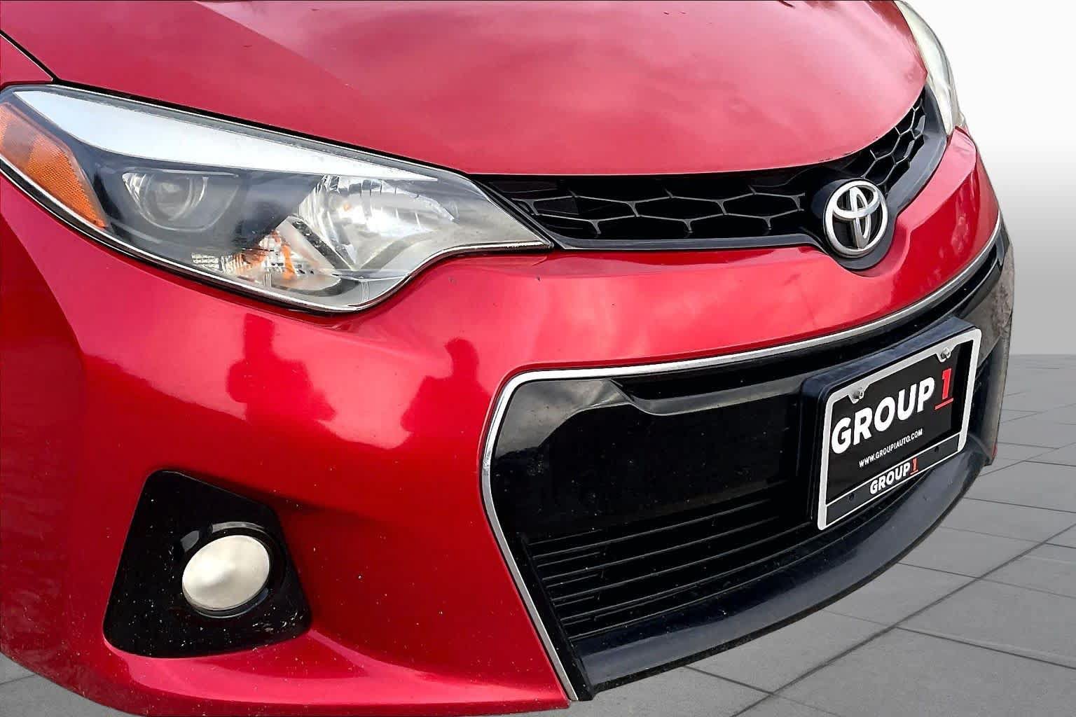 Used 2015 Toyota Corolla S w/ Driver Convenience Package FWD image 29