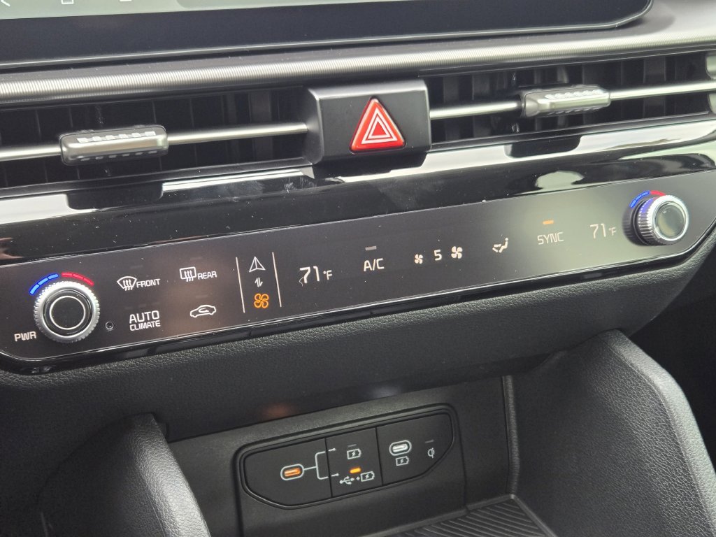 New 2026 Kia Sportage SX AWD/4WD image 14