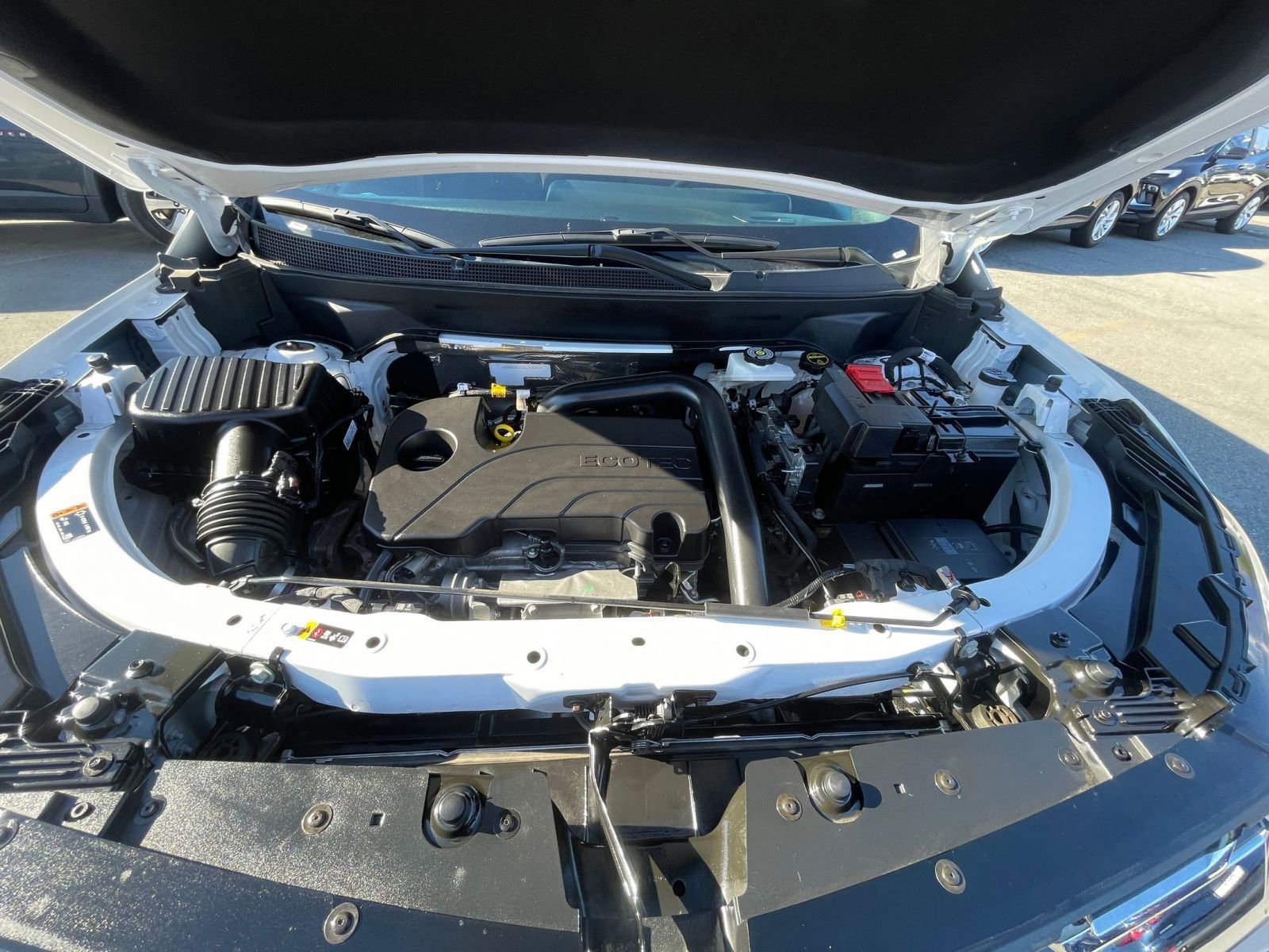 Used 2025 Chevrolet Equinox LT image 32