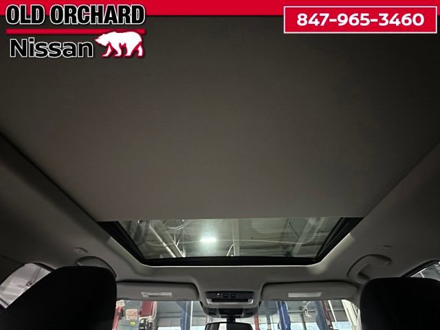 Used 2024 Nissan Rogue SL w/ SL Premium Package AWD/4WD image 14