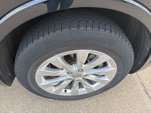 Used 2017 Buick Envision Essence image 25