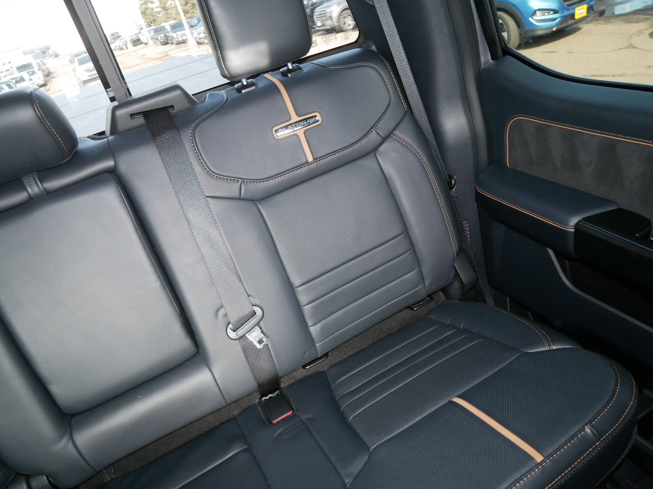 Used 2023 Ford F450 Platinum w/ FX4 Off-Road Package image 14