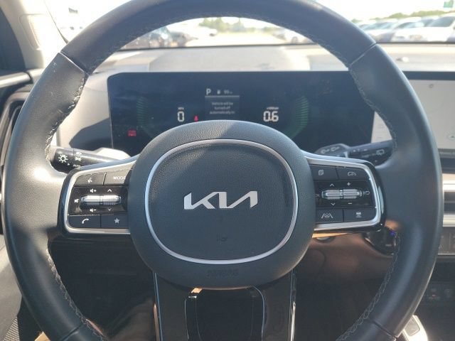 Used 2024 Kia Sorento S AWD/4WD image 15